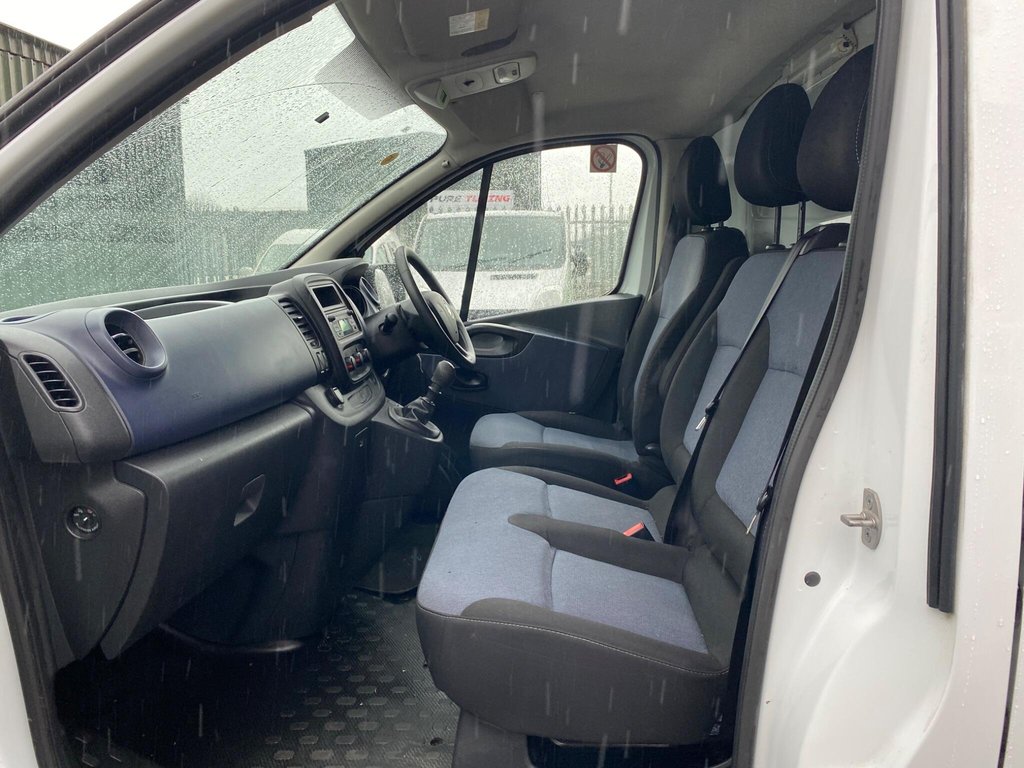 Used Vauxhall Vivaro 2016 for sale - 77399758: Photo 24