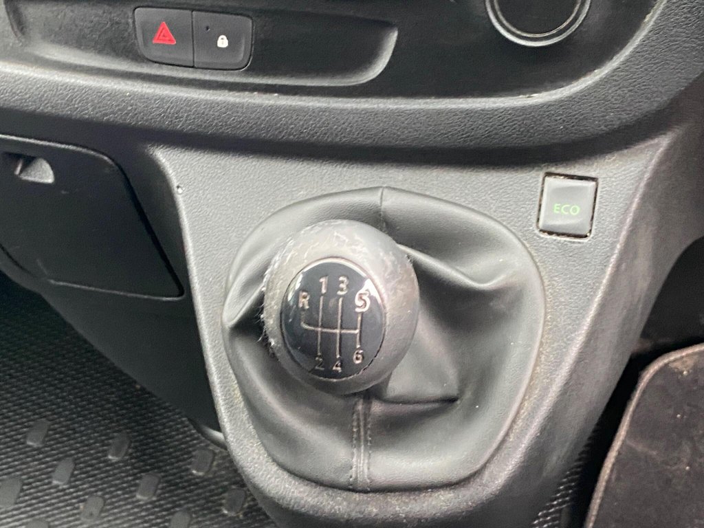 Used Vauxhall Vivaro 2016 for sale - 77399758: Photo 43