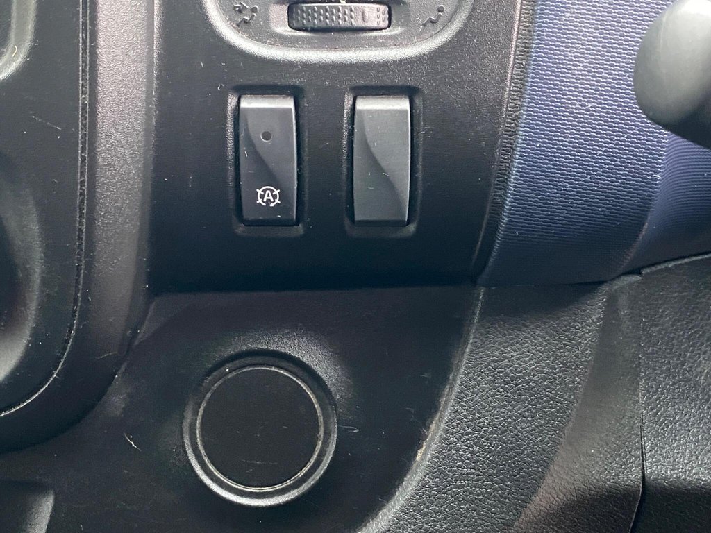 Used Vauxhall Vivaro 2016 for sale - 77399758: Photo 44