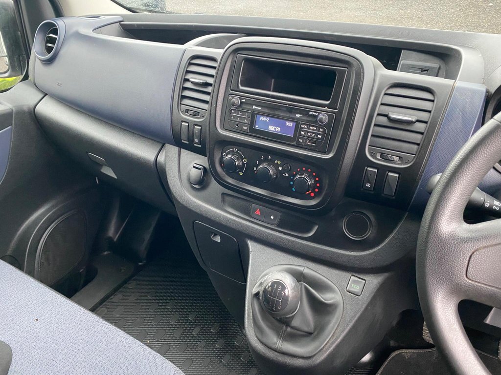 Used Vauxhall Vivaro 2016 for sale - 77399758: Photo 8
