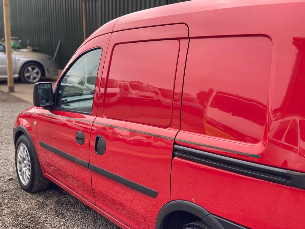 Used Vauxhall Combo 2010 for sale - 77981526: Photo 24