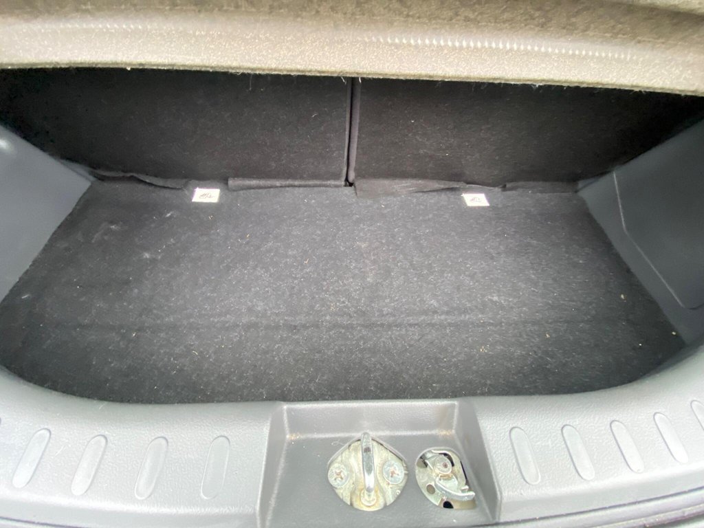 Used Nissan Pixo 2010 for sale - 77280700: Photo 13