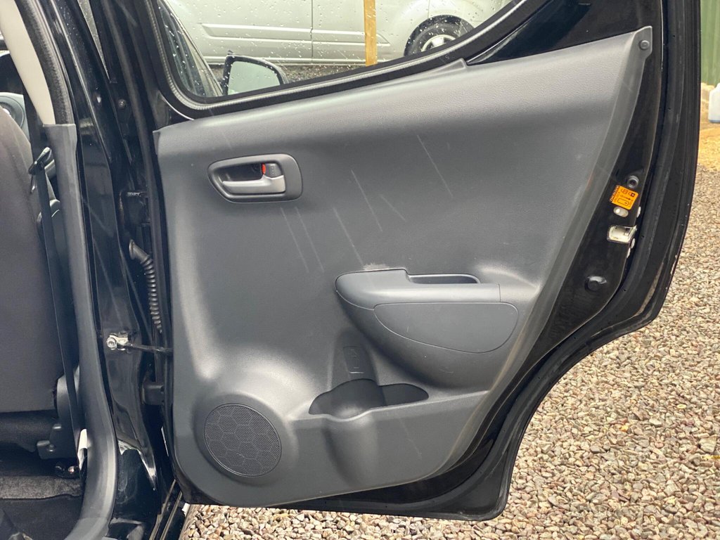 Used Nissan Pixo 2010 for sale - 77280700: Photo 40