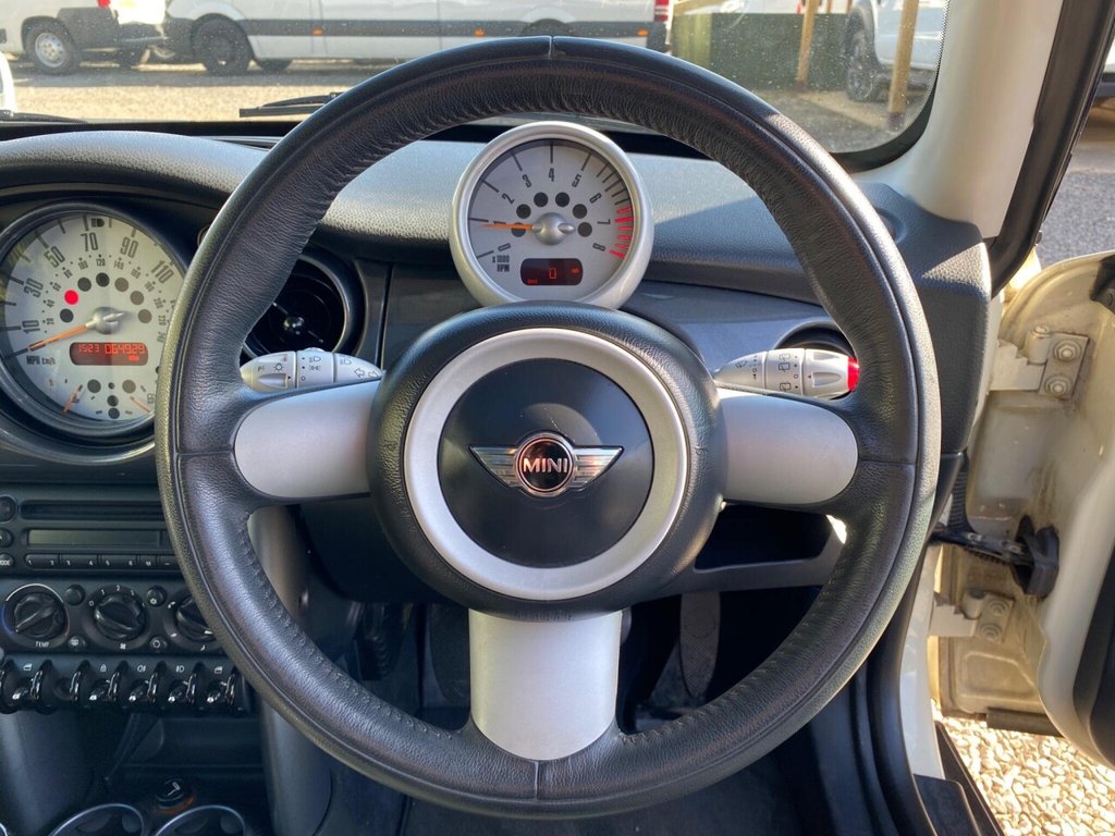 Used MINI Hatch 2005 for sale - 76168508: Photo 29