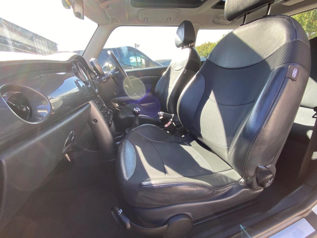Used MINI Hatch 2005 for sale - 76168508: Photo 46