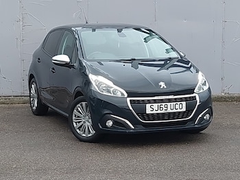 Peugeot 208 feature image