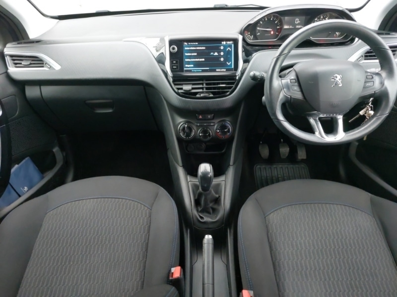 Used Peugeot 208 2019 for sale - 77405529: Photo 2