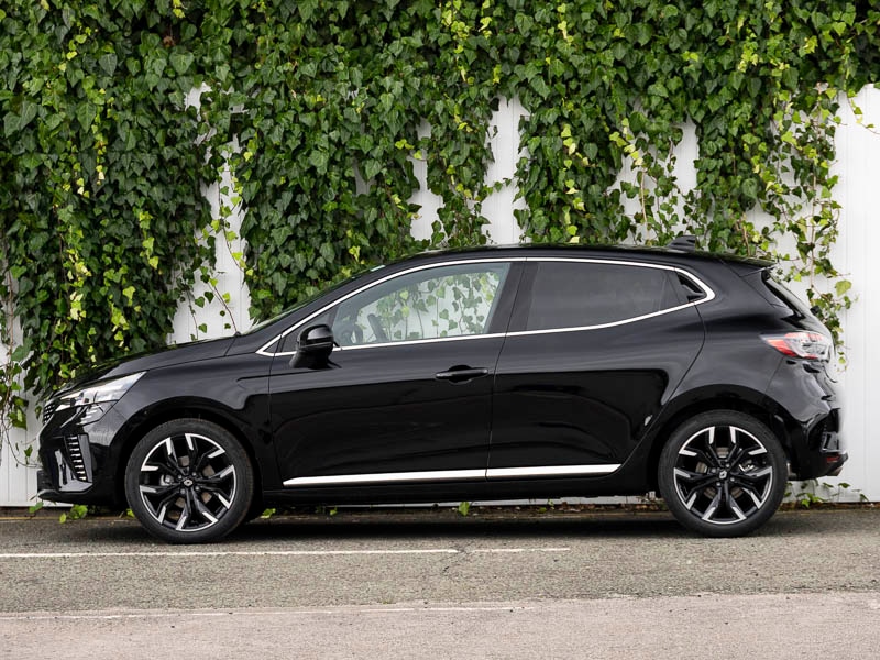 Used Renault Clio 2025 for sale - 76348386: Photo 4