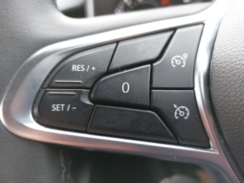 Used Renault Clio 2021 for sale - 77908013: Photo 12