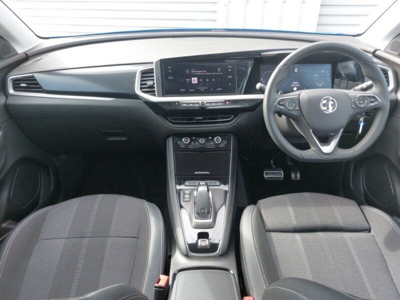 Used Vauxhall Grandland 2023 for sale - 76083476: Photo 2
