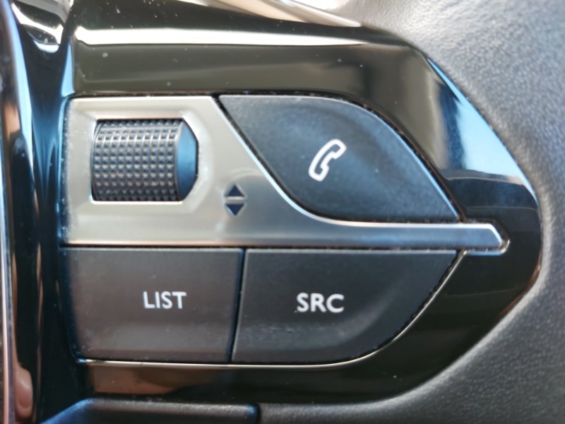 Used Peugeot 2008 2022 for sale - 77987987: Photo 13