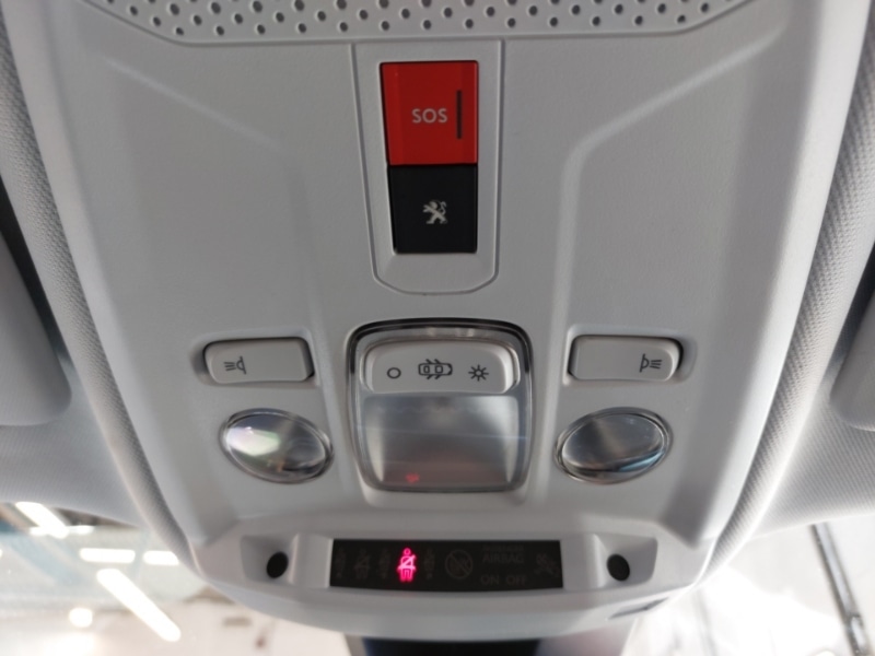 Used Peugeot 2008 2022 for sale - 77987987: Photo 18