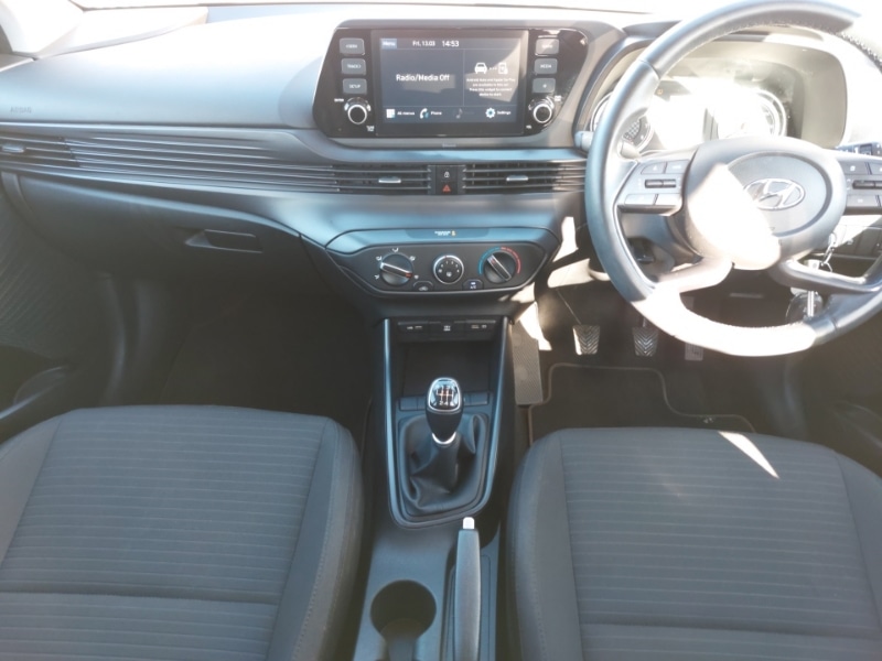 Used Hyundai i20 2021 for sale - 77881765: Photo 2