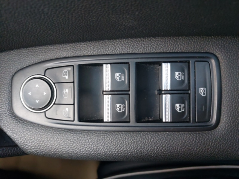 Used Renault Captur 2021 for sale - 76354837: Photo 15