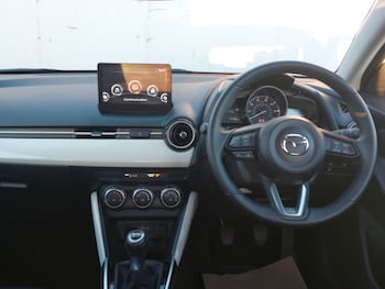 Used Mazda Mazda2 2024 for sale - 76130137: Photo