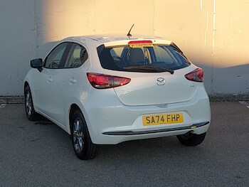 Used Mazda Mazda2 2024 for sale - 76130137: Photo