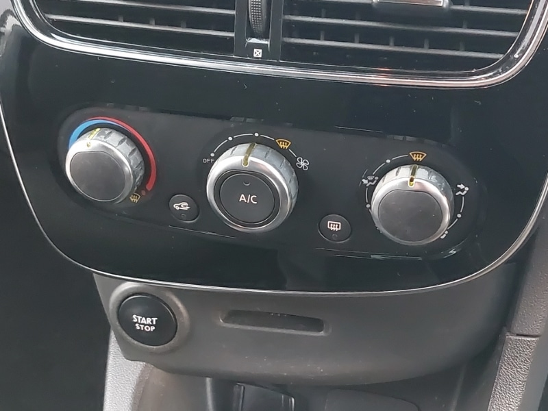 Used Renault Clio 2019 for sale - 76893596: Photo 15