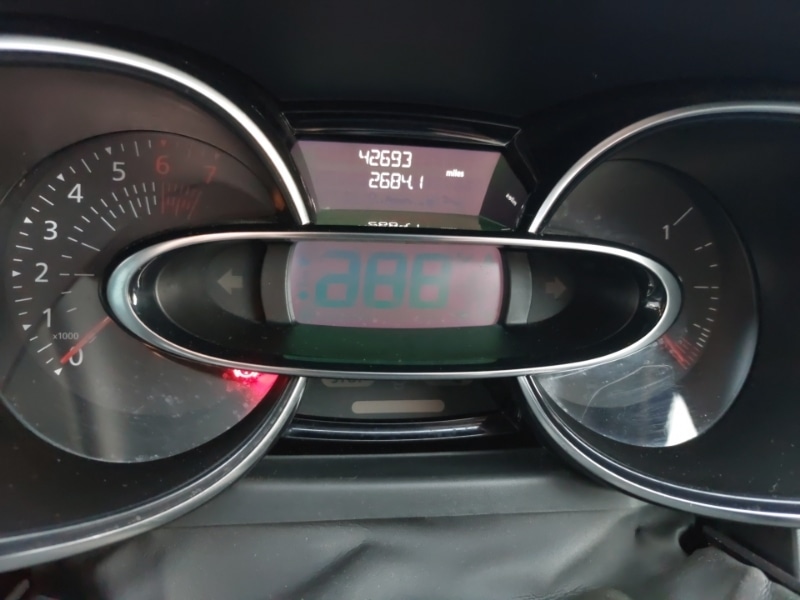 Used Renault Clio 2019 for sale - 76893596: Photo 16