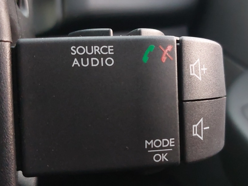 Used Renault Clio 2019 for sale - 76893596: Photo 19