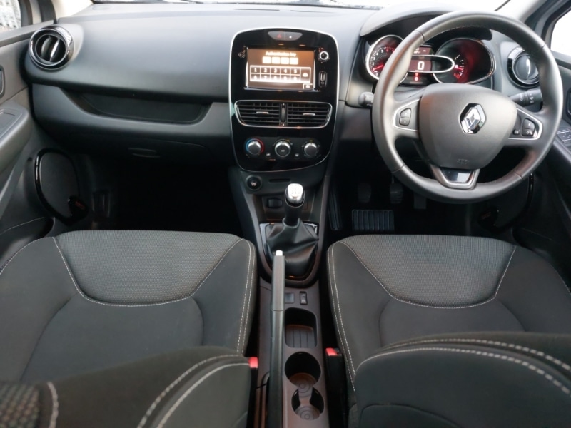 Used Renault Clio 2019 for sale - 76893596: Photo 2