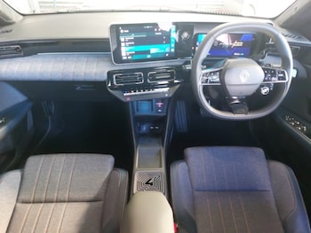 Used Renault 4 2025 for sale - 78415604: Photo