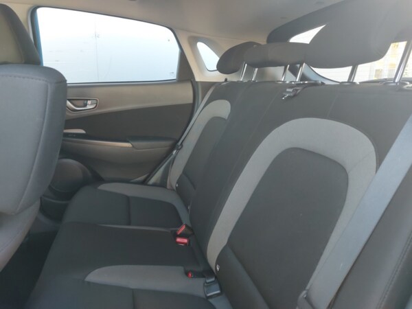 Used Hyundai KONA 2018 for sale - 76150353: Photo 6