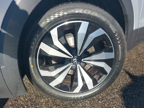 Used Volkswagen T-Cross 2023 for sale - 76325624: Photo 9