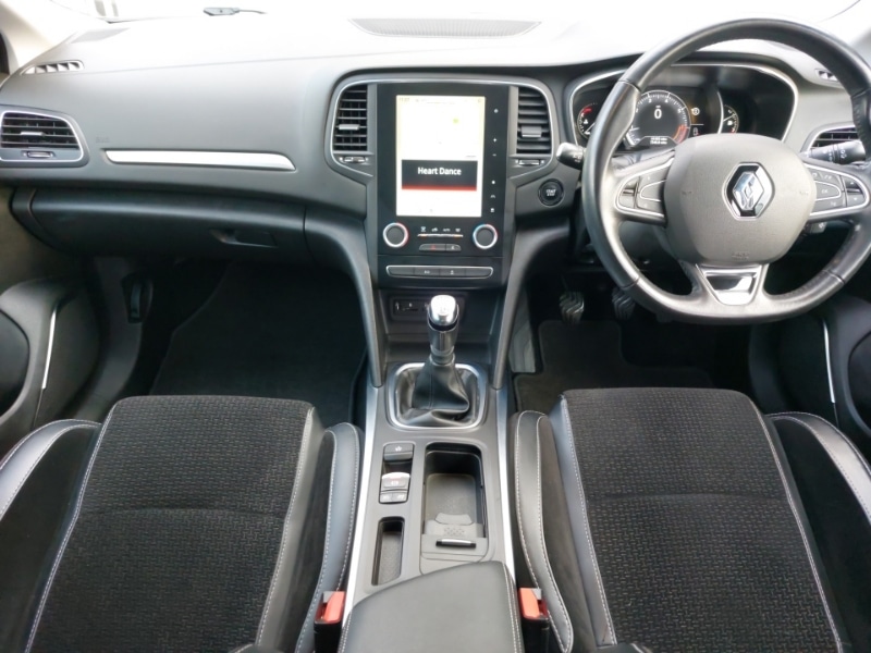 Used Renault Megane 2017 for sale - 77252132: Photo 2