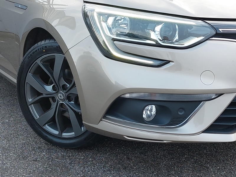 Used Renault Megane 2017 for sale - 77252132: Photo 9