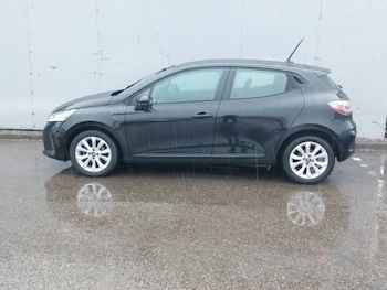 Used Renault Clio 2024 for sale - 78013663: Photo