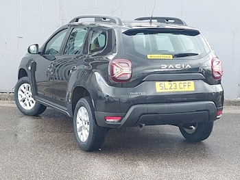 Used Dacia Duster 2023 for sale - 78791132: Photo