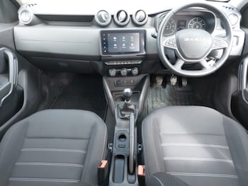 Used Dacia Duster 2024 for sale - 78498431: Photo