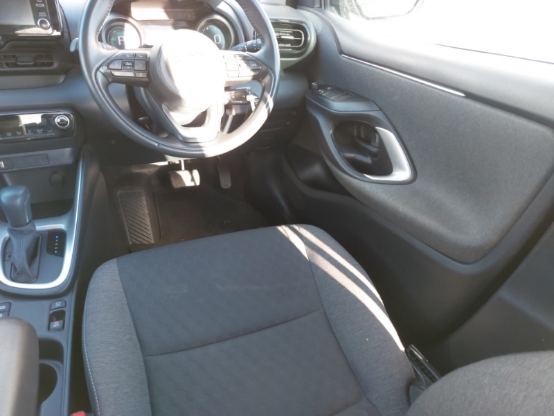 Used Toyota Yaris 2021 for sale - 77908009: Photo 10