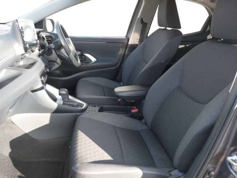 Used Toyota Yaris 2021 for sale - 77908009: Photo 5