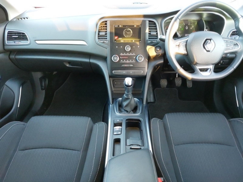 Used Renault Megane 2019 for sale - 77184008: Photo 2