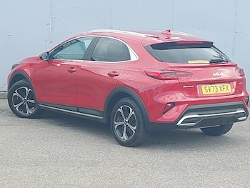 Used Kia XCeed 2023 for sale - 76052180: Photo 3