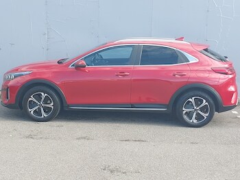 Used Kia XCeed 2023 for sale - 76052180: Photo 4