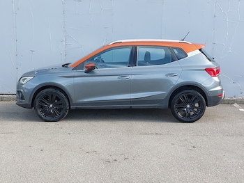 Used SEAT Arona 2018 for sale - 77933182: Photo