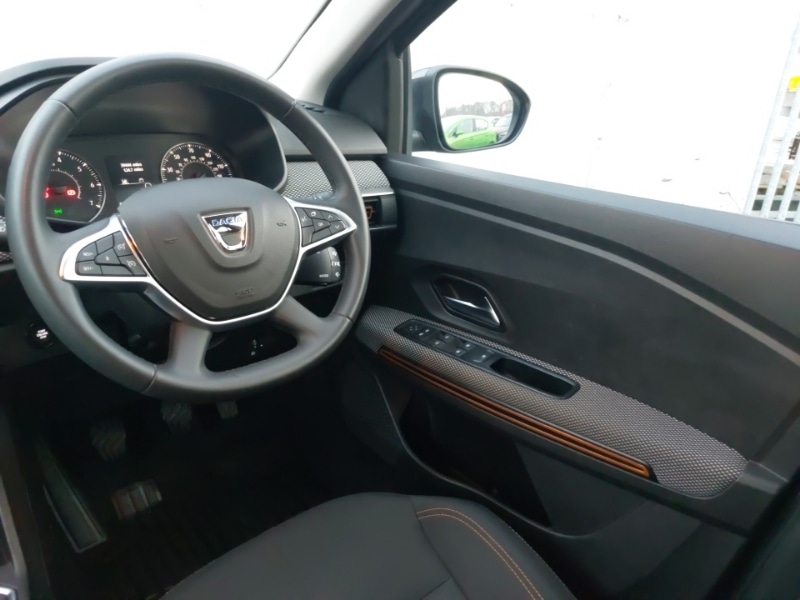 Used Dacia Sandero Stepway 2022 for sale - 77105478: Photo 10