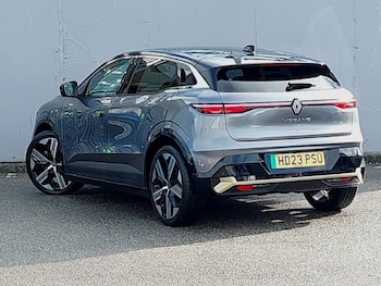 Used Renault Megane E Tech 2023 for sale - 76121073: Photo