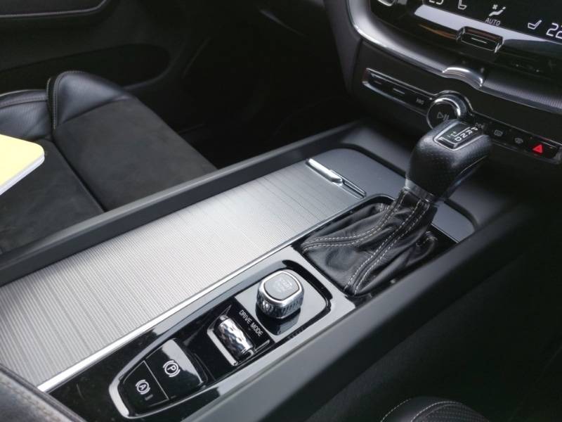 Used Volvo XC60 2018 for sale - 77731633: Photo 16