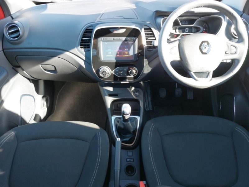 Used Renault Captur 2018 for sale - 77716824: Photo 2