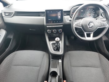 Used Renault Clio 2020 for sale - 78342454: Photo