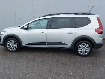 Used Dacia Jogger 2022 for sale - 76795365: Photo