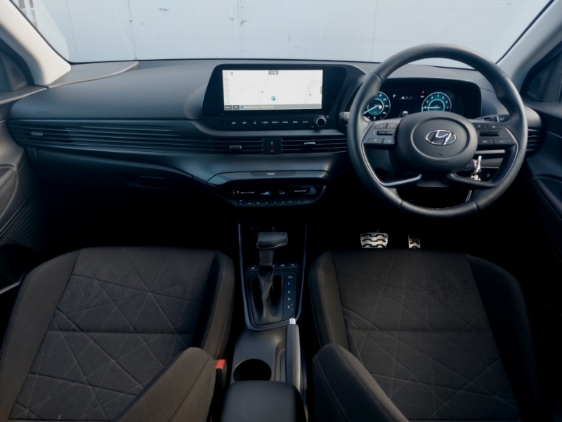 Used Hyundai BAYON 2023 for sale - 77664012: Photo 2