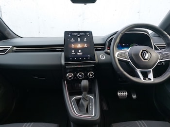 Used Renault Clio 2023 for sale - 76639266: Photo