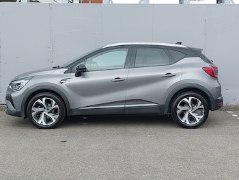 Used Renault Captur 2023 for sale - 75326678: Photo
