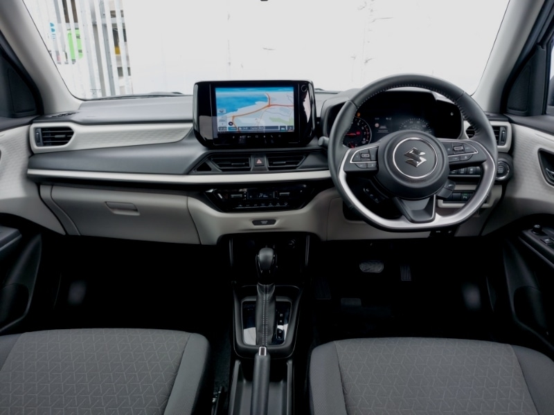 Used Suzuki Swift 2024 for sale - 77108018: Photo 2