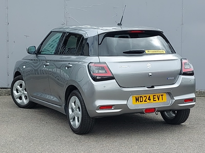 Used Suzuki Swift 2024 for sale - 77108018: Photo 3