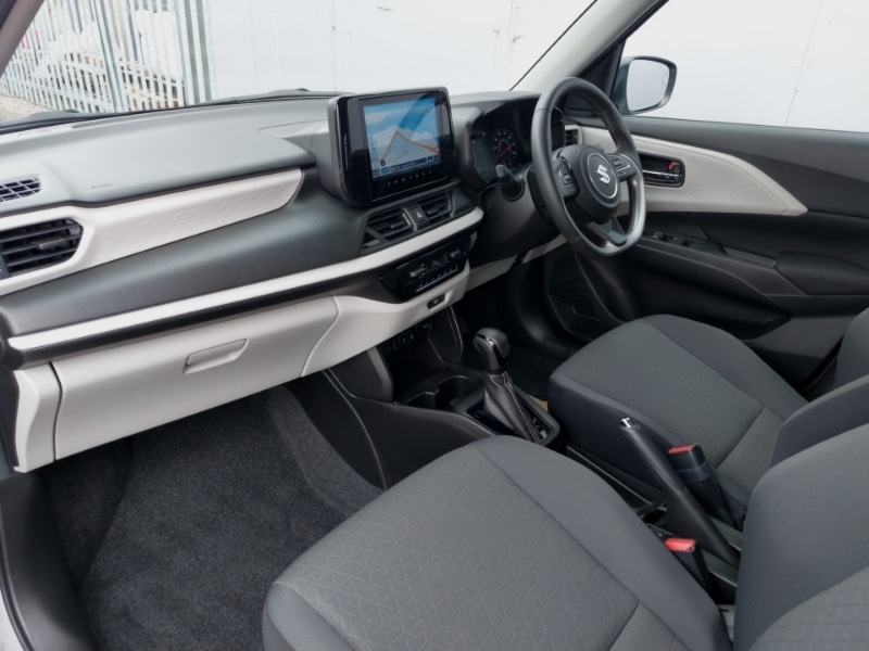 Used Suzuki Swift 2024 for sale - 77108018: Photo 5